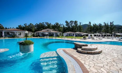 Limone Beach Resort