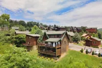 Tennessee Blue by AvantStayHeart of Pigeon Forge Hotels near Brian Hoffman's Remembering Red - A Tribute To Red Skelton