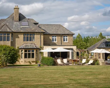 The Lakes by Yoo Hotels in Lechlade