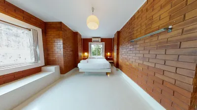 Changsova Hotel Отели рядом с достопримечательностью «Phala Beach»