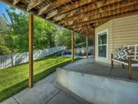 Mountain View Retreat: 2 BR/2 BA Spacious & Cozy! 바운티풀 호텔