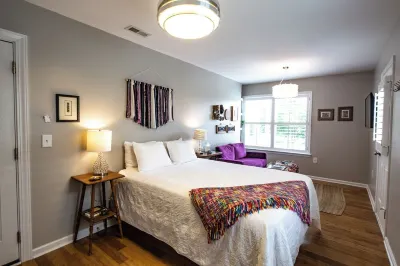 Sweet Suite - Close to Downtown! Hotels near Dorothea Dix Park