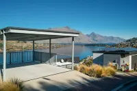 MODERN ALPINE LIVING WITH SPECTACULAR VIEW - 2-Star