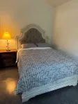 Charming, private, quiet and family-friendly Cottage in Hampstead NC