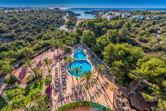 Grupotel Club Cala Marsal Nature Hotel Hotels in Puerto Colom