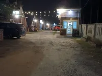 Zainab Cottage Hotels in Semerak