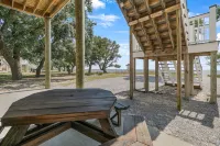 Pelican View Beach House - Private Beach!!