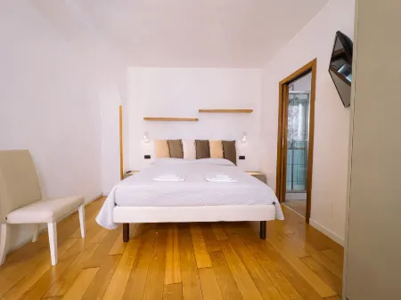 Residenza Ester Отели рядом с достопримечательностью «Атрани»