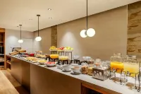Sheraton Bariloche Hotel - breakfast