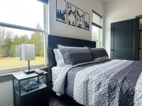 WhiteTail Cabin with Shuffleboard, Fireplace, WiFi, South of Norman