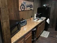 DAVY JONES - Cozy Cabin on 3 Secluded acres