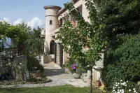 Charming house with swimming pool and near the beach, promo September - October