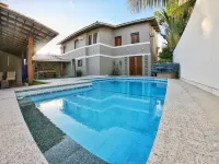 House with pool 50 m from the beach