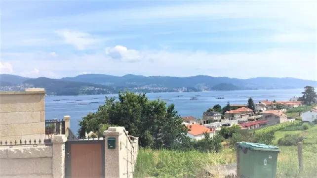 low silver cabin with fireplace far from the bulilcio but close to everything