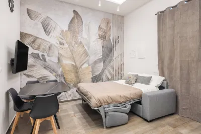 Casta Diva Fervore Apartments