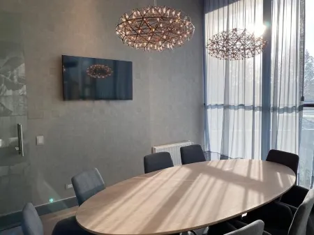 Chic 1-bedroom apartment in nice Las Condes with fitness room, WiFi Отели рядом с достопримечательностью «Clinica Las Condes»