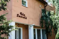 Apartment close to the lake and beach Отели в г. 