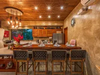 Encantada- Brand New Villa, Truly Spectacular with Mountain and Ocean Views 薩維格瑞住宿飯店