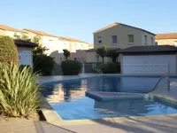 Villa T3, private terrace & parking. Wifi Fibre, Swimming pool, Shops, Beach 50m! - Pools