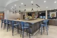 DoubleTree by Hilton Greenville Woodruff Road - Baarit