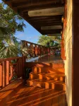 Fun luxury water front w/ dock & free wifi on private 8 acre peninsular estate