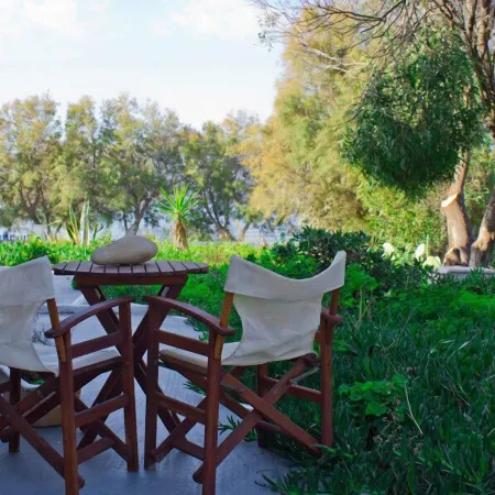 Nikos Sea View Apartments Отели рядом с достопримечательностью «Милосский музей горного дела»