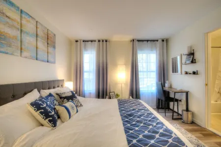 Cape May Rose - Quiet Convenient Location Sleeps 10