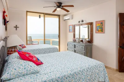 Ocean Front Villa, Hot Tub, Heated Pool, Chef, Beach, Multiple Terraces, 10 beds