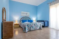 Cottage not far from the sandy beach Hotels in Trappeto