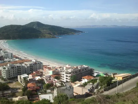 150 meters from the most charming beach, Arraial do Cabo, 2 Bedrooms w/ Air Conditioning Отели в г. Арраял-ду-Кабу