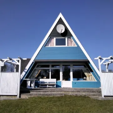 Sunny, cozy wooden holiday house with big terrace and BBQ