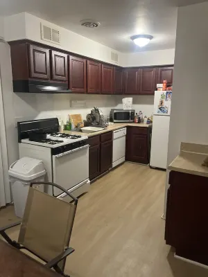 Beautiful get away right outside Detroit, peace of mind. Lots of attractions Hotels in Taylor