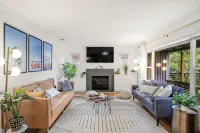 The Dazey Oasis I Pool