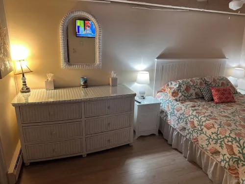 Heated Pool , One Block to Private Beach