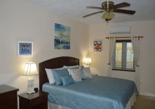 New Listing!Verdant Paradise. Relaxing Vacation In The Lush Tropical Rain Forest Hotels in Northwest