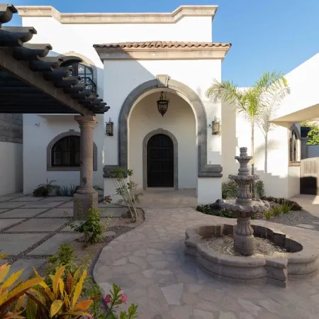 Stunning 3-bedroom home in the town of Loreto.