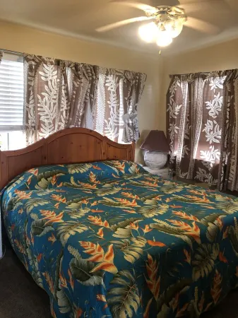 A little piece of paradise in Ocean View with a view guesthouse! Отели в г. Ошен Вью