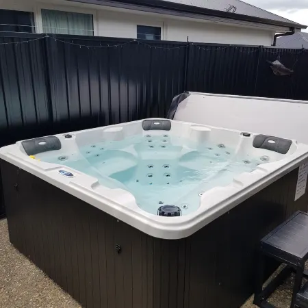 Three Bedroom Townhouse Отели рядом с достопримечательностью «Skydive Abel Tasman»