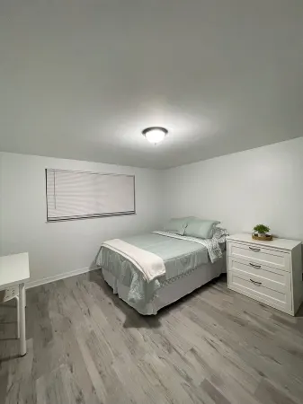 Charming 2-bedroom apartment with WiFi and AC in sunny Tampa