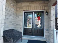 Modern 5-bedroom house close to Ski and Forest Trails