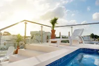 Double Swimming Pool Penthouse Suite in Cozumel 2