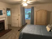 Pitman Pointe Estate w/ Lake View Hotels in Burnside