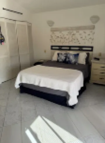 Waterfront Villa  5 min to beaches Hotels in 