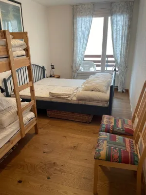 50 metres from the cable car, apartment with balcony, private collective parking, WIFI