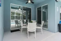 4 Bedrooms/2 Bathrooms AMAZING HOME! PRIVATE POOL!