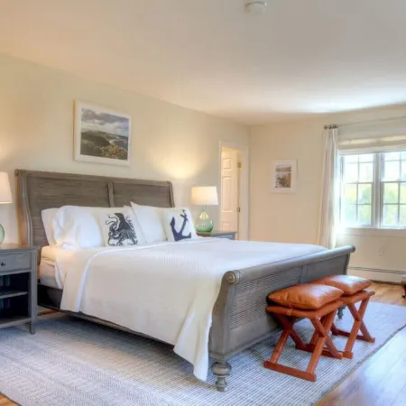 Secluded Oasis w/ Heated Salt Pool - 10 Minutes from Newport & Beaches