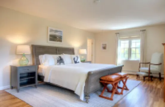 Secluded Oasis w/ Heated Salt Pool - 10 Minutes from Newport & Beaches