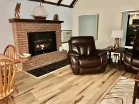 Private Pocono Retreat on Golf Course & Pet friendly Hotels in Coolbaugh Township