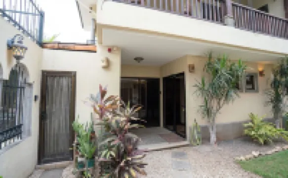 Amazing 3Br/3.5 BA Condo, 200m from Playa Grande, Shared Pool, Private Parking