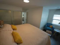 Serenity: Rockcliffe Getaway Hotels in Oliver